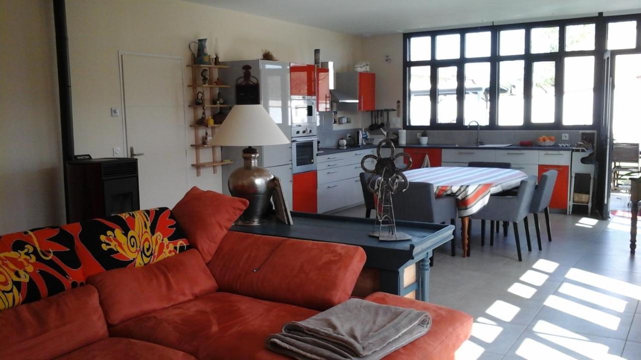Bed and Breakfast L Atelier Casteljaloux Exterior foto